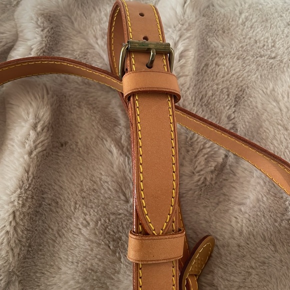 Louis Vuitton luggage strap - Picture 5 of 17